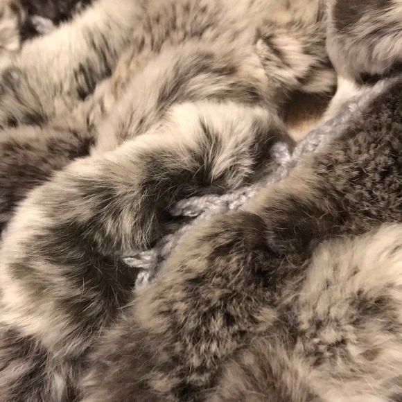 KNITTED CHARCOAL COLORED TEX RABBIT SCARF - Picture 7 of 7